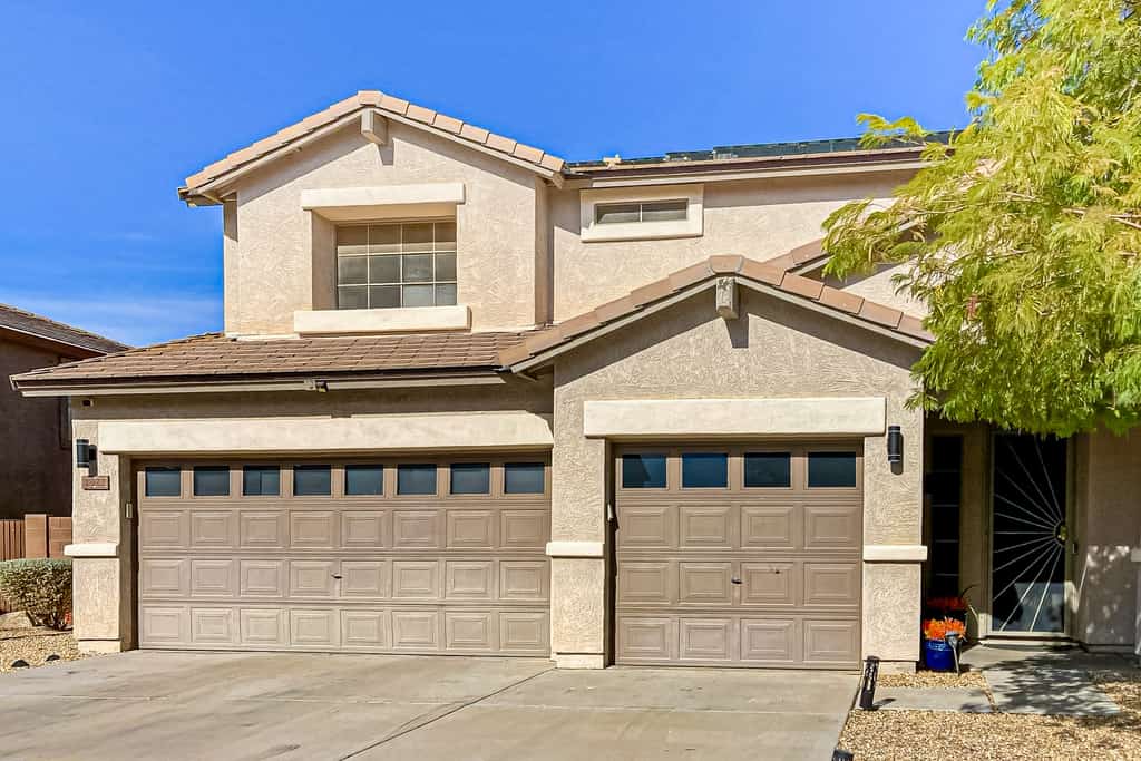 Spectacular home with private pool & pool chiller, grill, loft w/ games