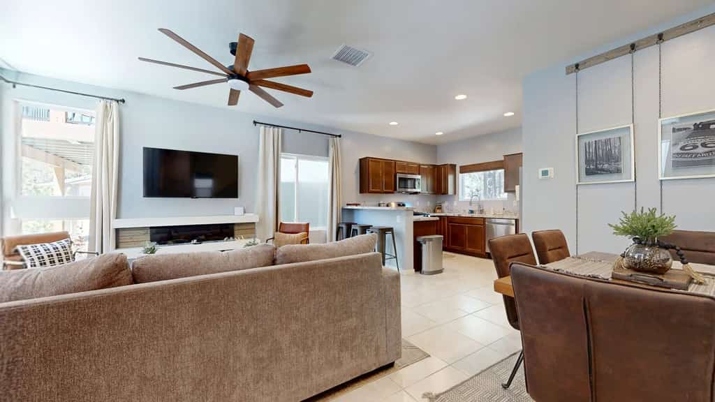 Modern, two-story condo with balcony - near downtown, NAU & great trails