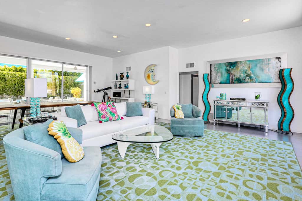 Palm Springs Timeless Beauty - 4240