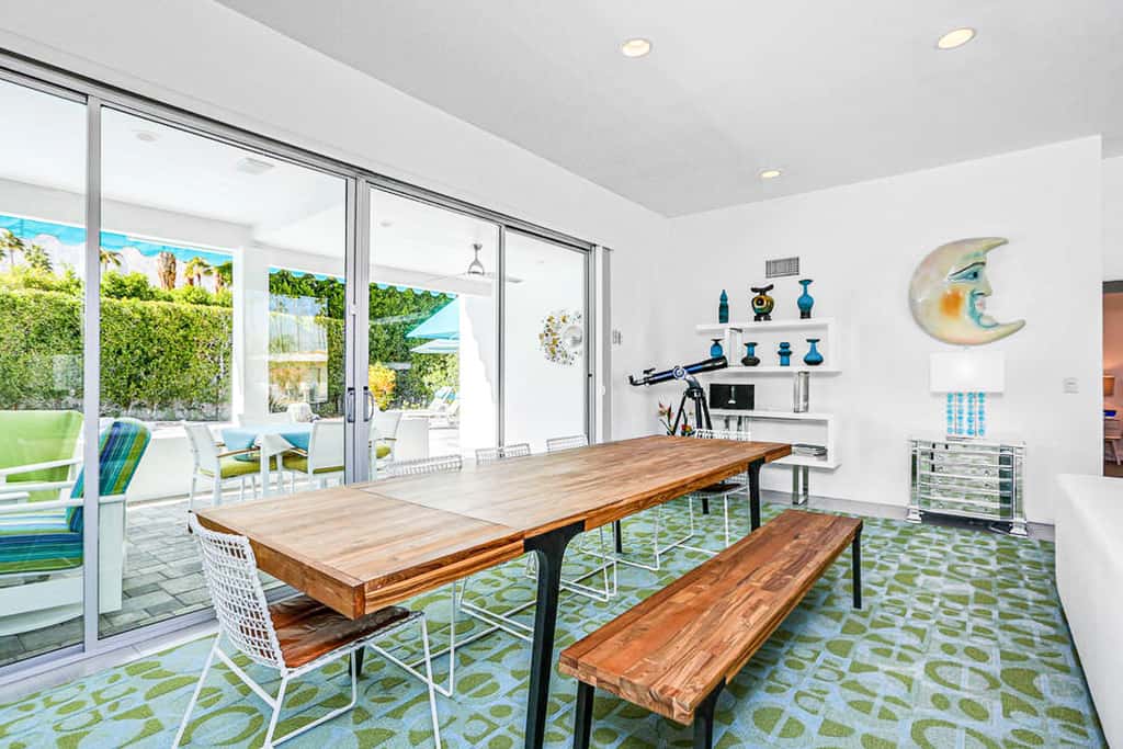 Palm Springs Timeless Beauty - 4240