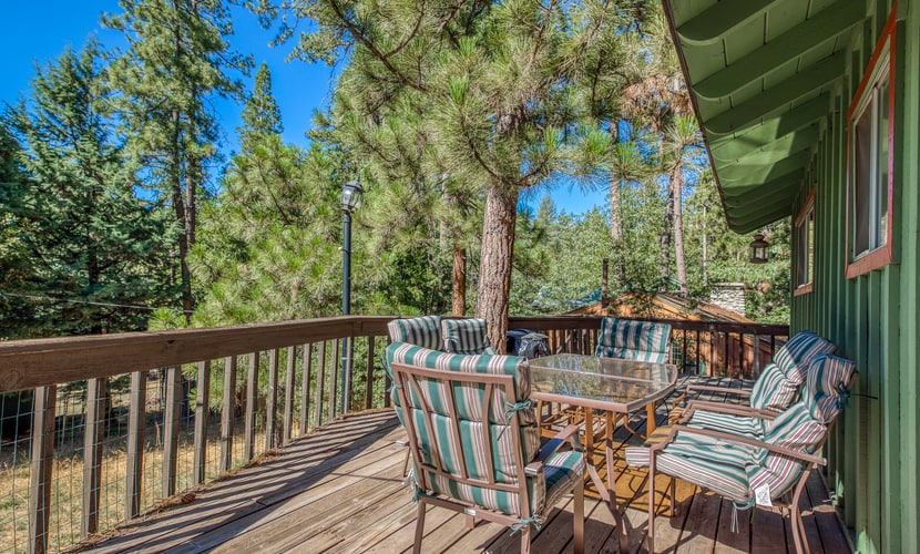 Dog-friendly mountain home with amazing views - near town & hiking