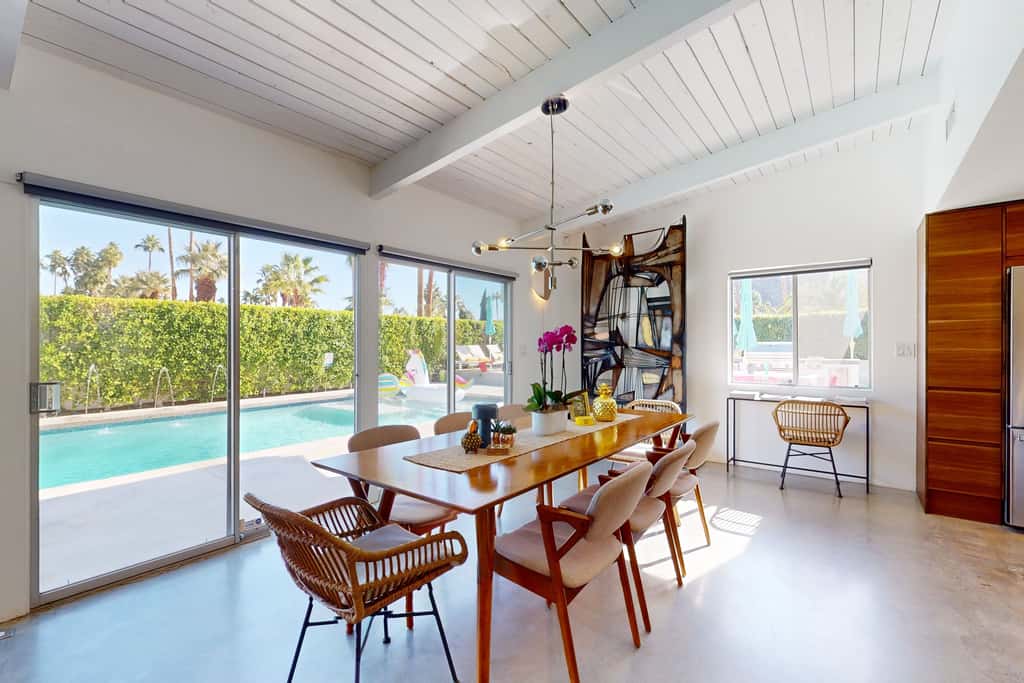 Mid-Century Alexander Stunner in Vista Las Palmas - 3800
