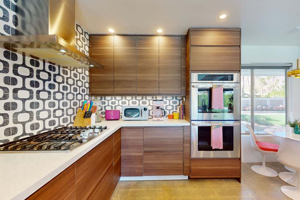 Mid-Century Alexander Stunner in Vista Las Palmas - 3800
