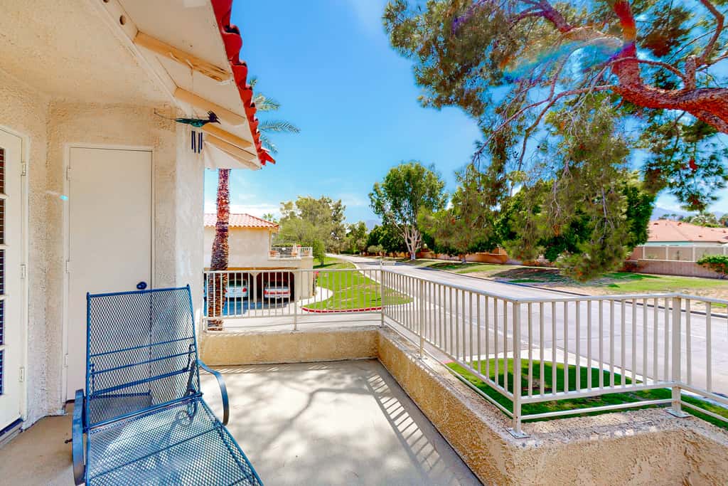Easy Living Palm Desert