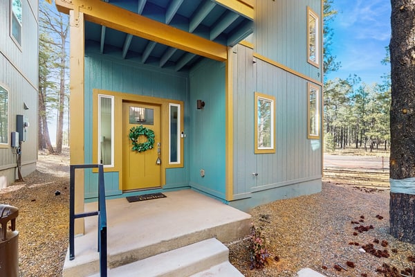 Modern, dog-friendly bungalow home with patio, balcony, & central AC