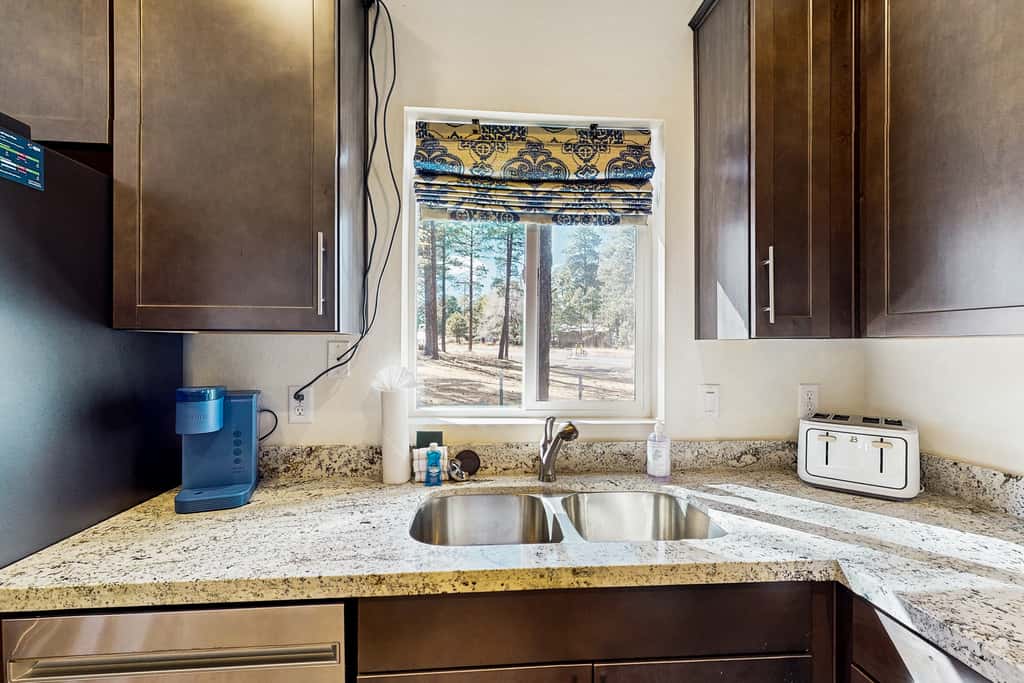 Peaks & Pines Bungalow