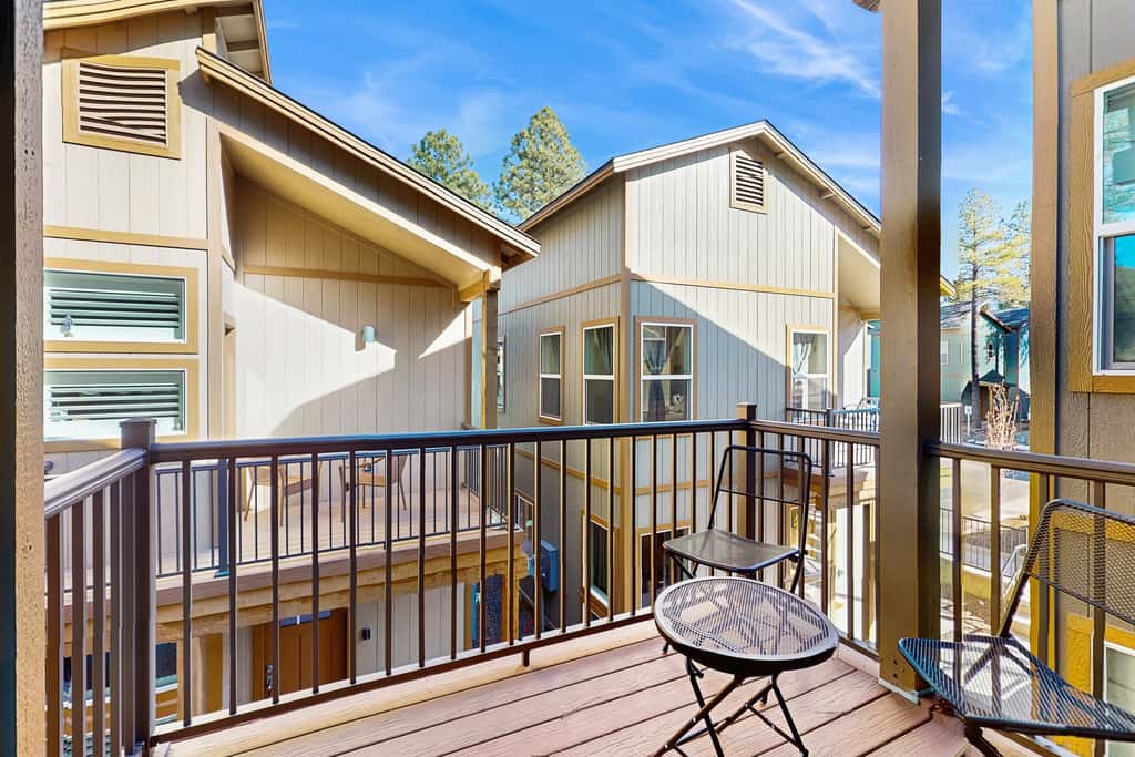 Peaks & Pines Bungalow