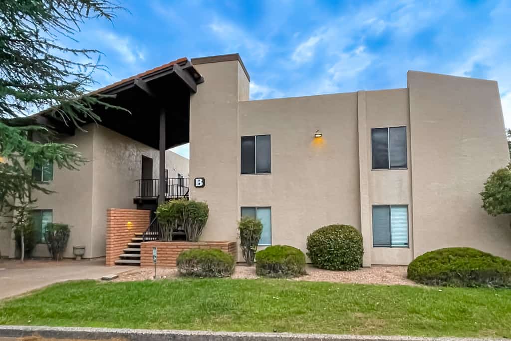 Experience Sedona Serenity — A Family-Friendly Condo with Stunning Mountain View