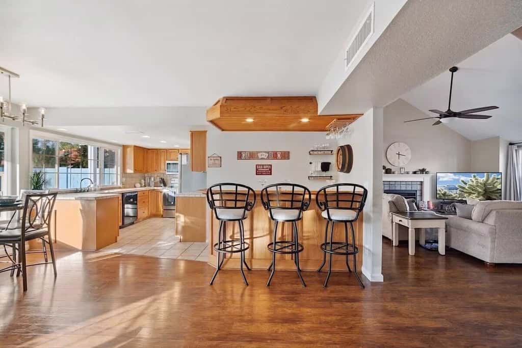 Chandler Chic Retreat