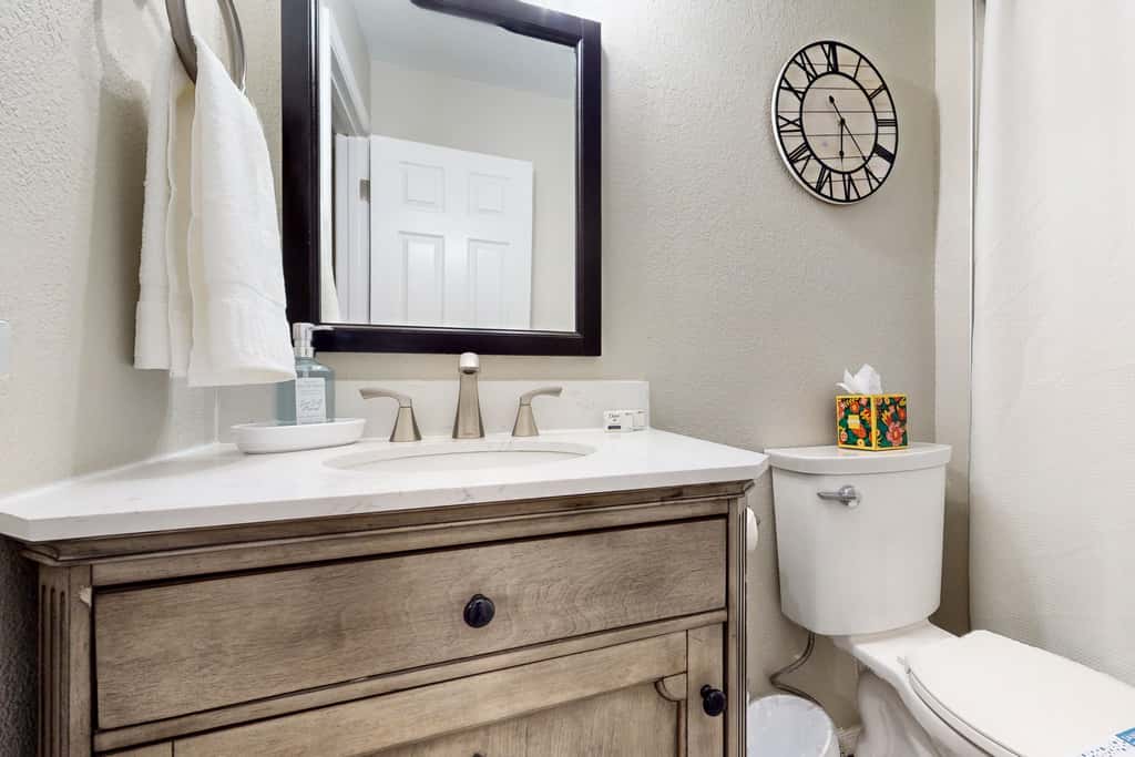Chandler Chic Retreat