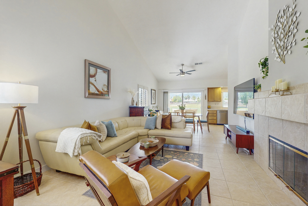 Oasis in Palm Desert Resorter
