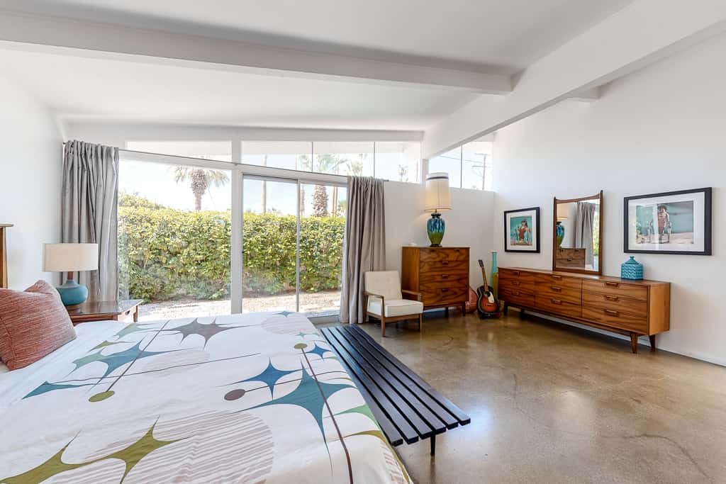 The Arrow of Twin Palms - Midcentury Alexander - 3505