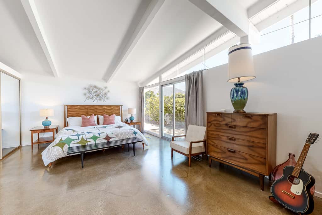 The Arrow of Twin Palms - Midcentury Alexander - 3505