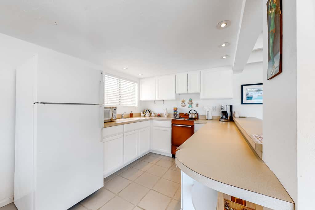 The Arrow of Twin Palms - Midcentury Alexander - 3505