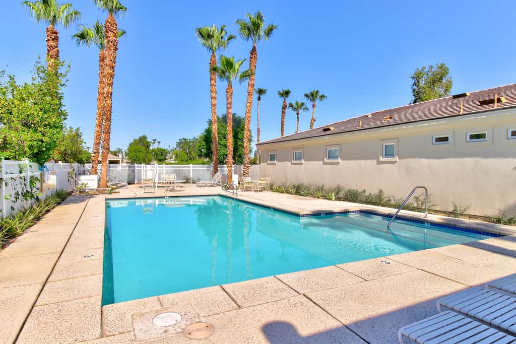 Inviting PGA West Condo w/3 Golf Courses + Sparkling Pool & Hot Tub