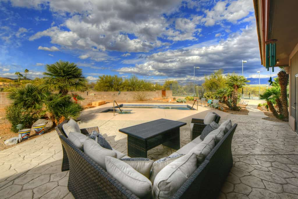 Gorgeous desert gem with private pool & spa and tennis court with amazing views!