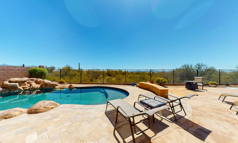 Snowbird-friendly home with fast WiFi, central AC, and private pool