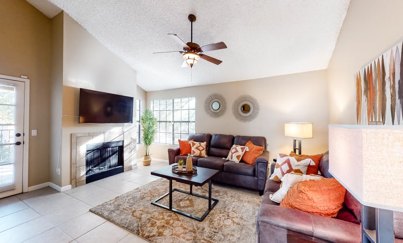 Open & spacious condo with a pool, hot tub, & fitness room - two dogs OK