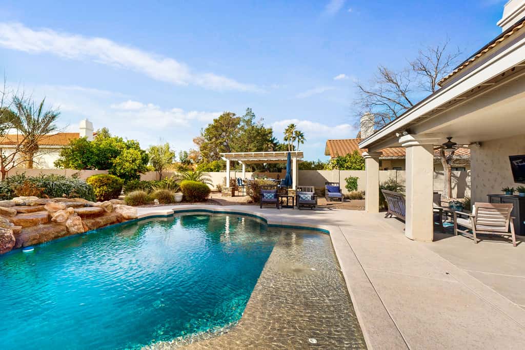 Paradise Retreat