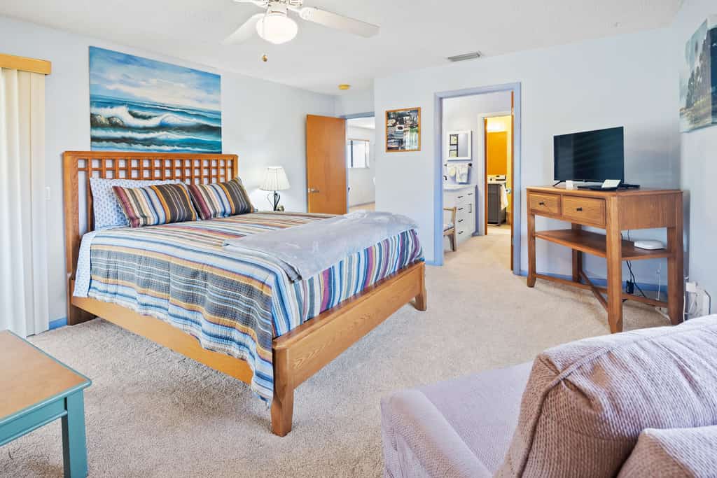 Pet-Friendly Coastal Retreat • Walk to Beach • Pools & Nature Trails