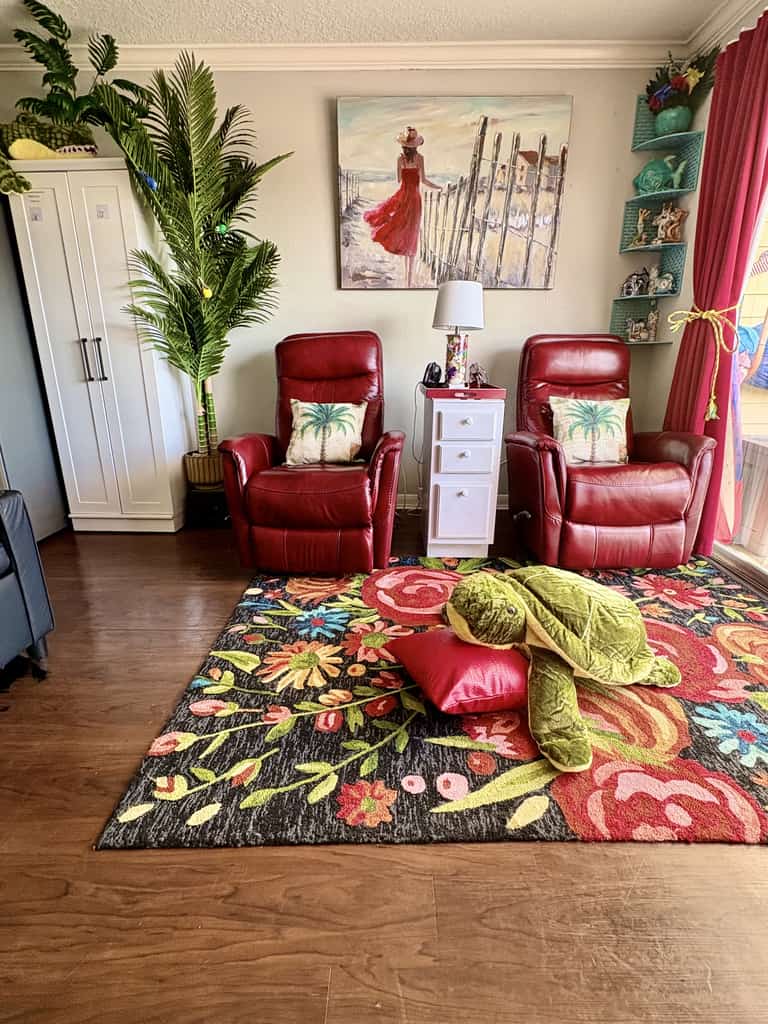 Vibrant DFW Flip Flops with Ocean Views