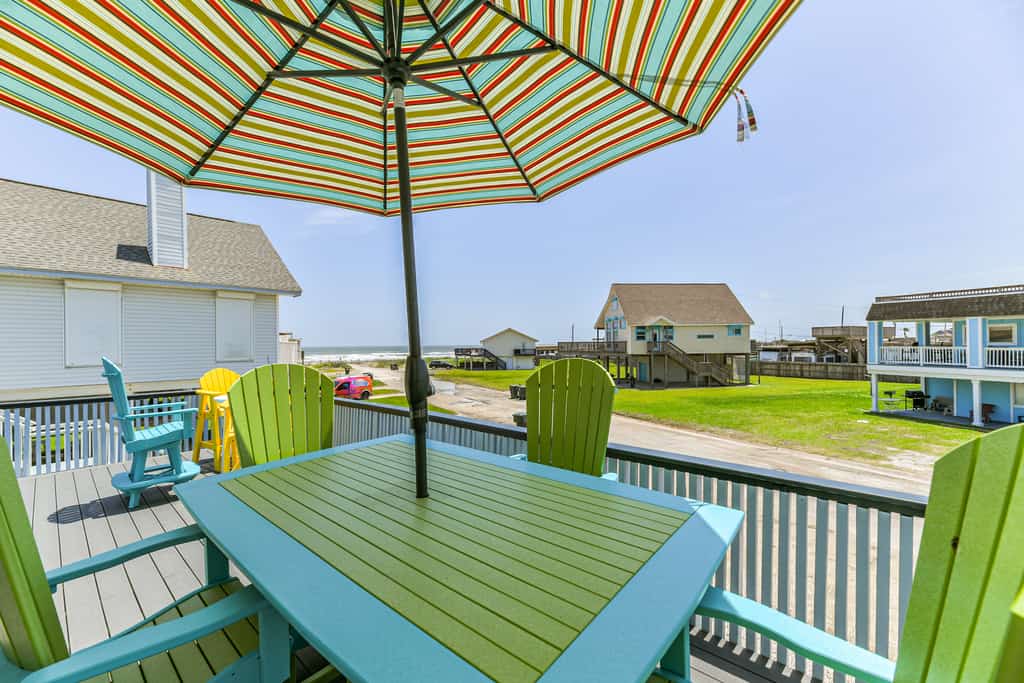Beautifully Built Beach Waves C - Beach House for 12 to Chase the Waves!