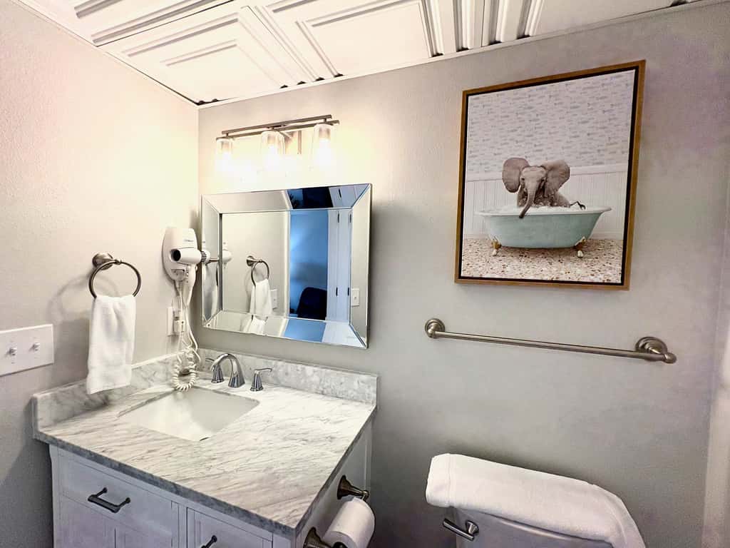 Oceanfront, 23rd floor Condo, Pools, Gym, Wifi