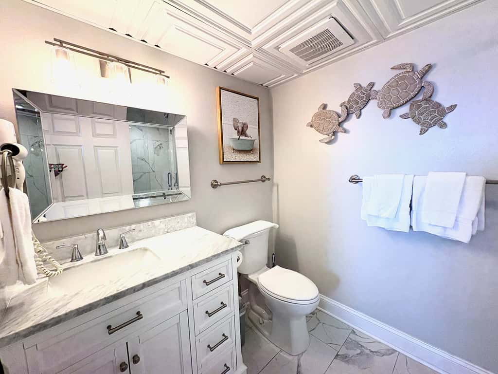 Oceanfront, 23rd floor Condo, Pools, Gym, Wifi