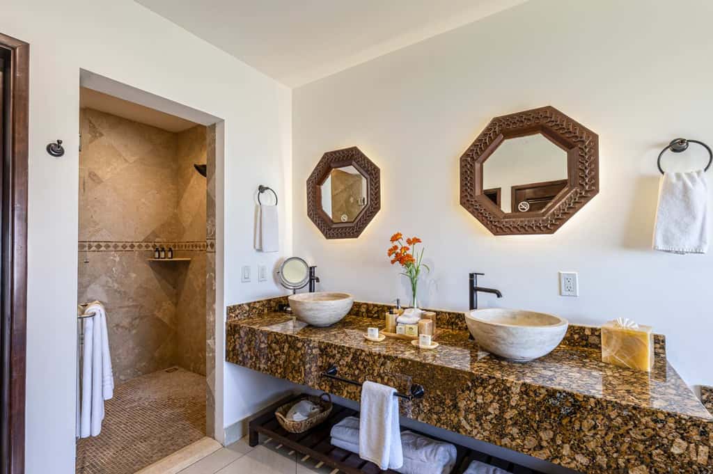 Amazing 2BR Condo with Private Terrace - Ocean View