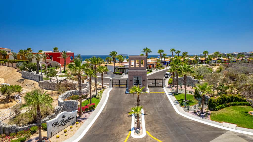 Amazing 2BR Condo with Private Terrace - Ocean View