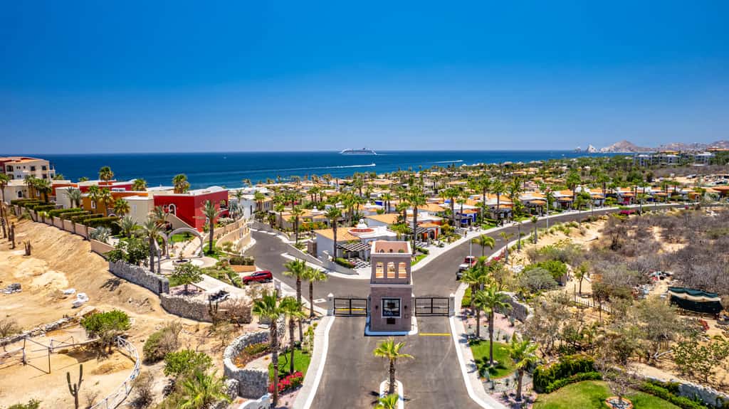 Amazing 2BR Condo with Private Terrace - Ocean View