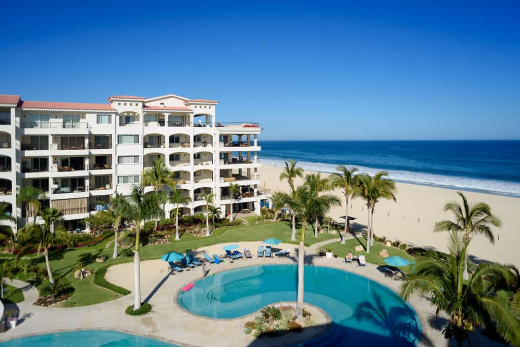 Three Bedrooms, Three Bathrooms, Ground floor, Ocean View, a few steps from the beach Condominium.
at San Jose del Cabo, Hotel Zone
