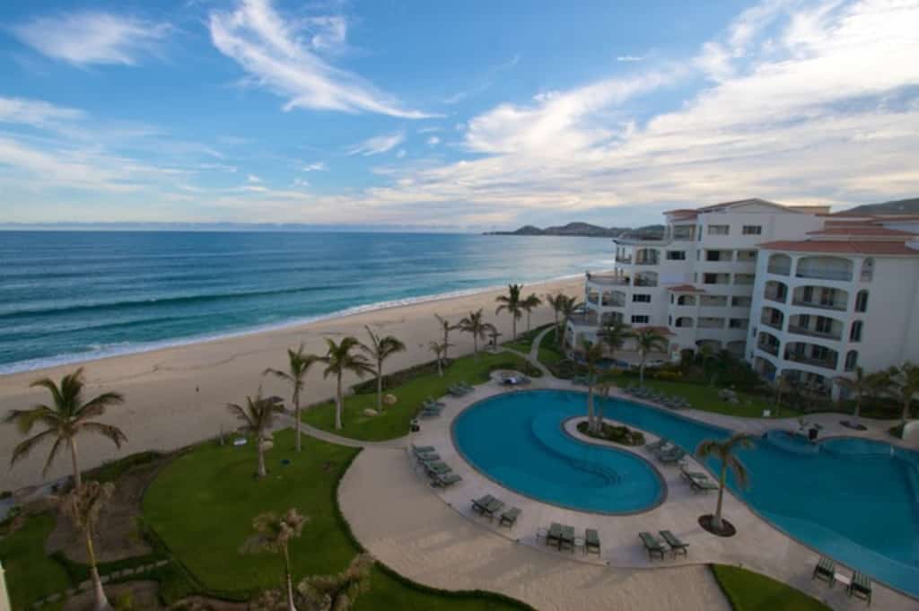 Three Bedrooms, Three Bathrooms, Ground floor, Ocean View, a few steps from the beach Condominium.
at San Jose del Cabo, Hotel Zone