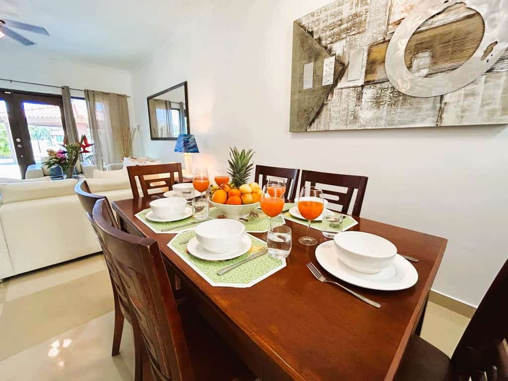 Aruba Breeze Condo B7.