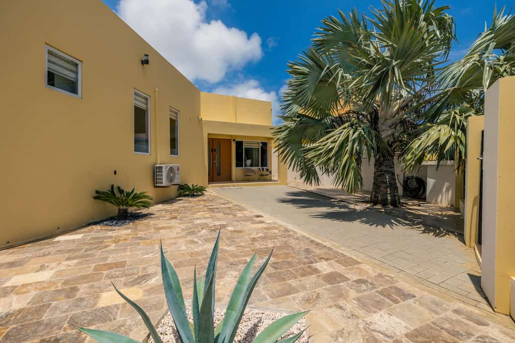 Turibana Villa- 3 Bedroom, 2 Bathroom