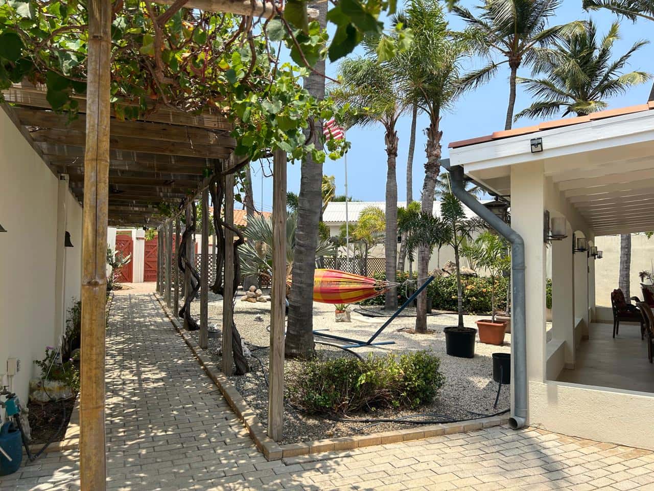 Paradera Palms Apt1