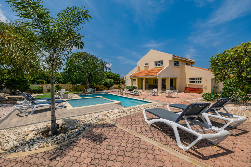 SunnyStay Villa Noord Aruba