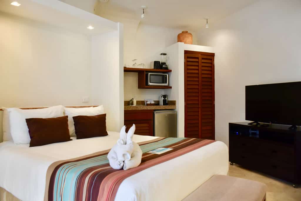 Amazing studio with ocean view in the heart of Playa del Carmen. 109
