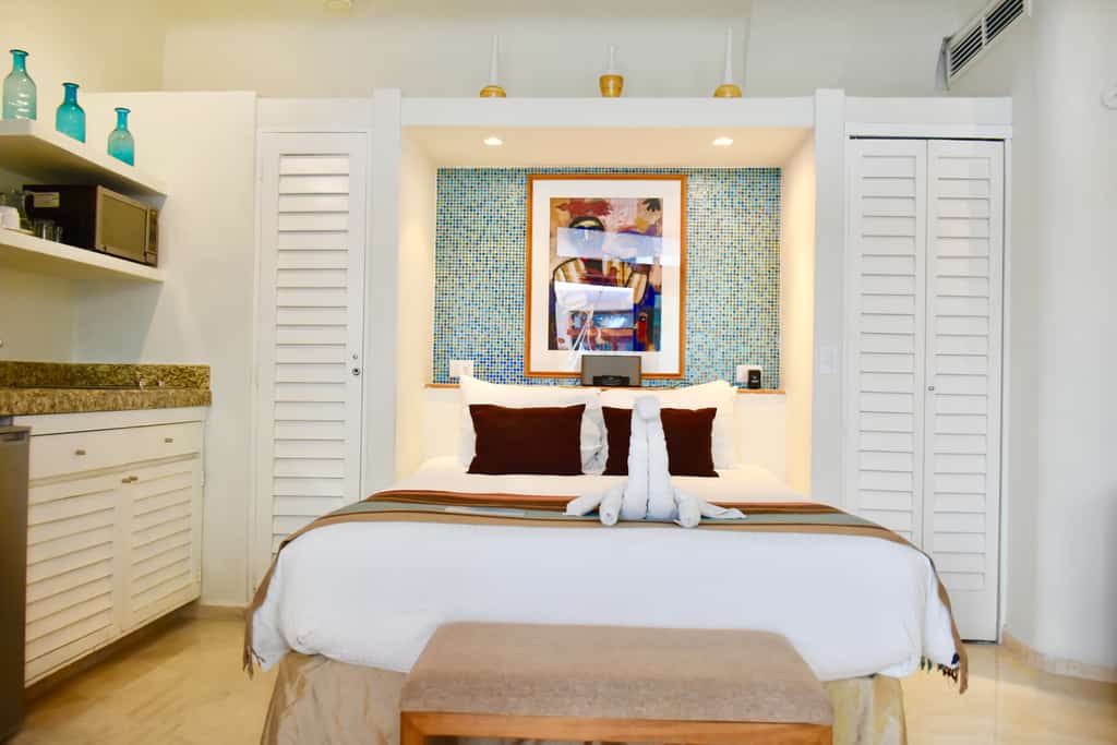 Amazing studio with ocean view in the heart of Playa del Carmen. 110