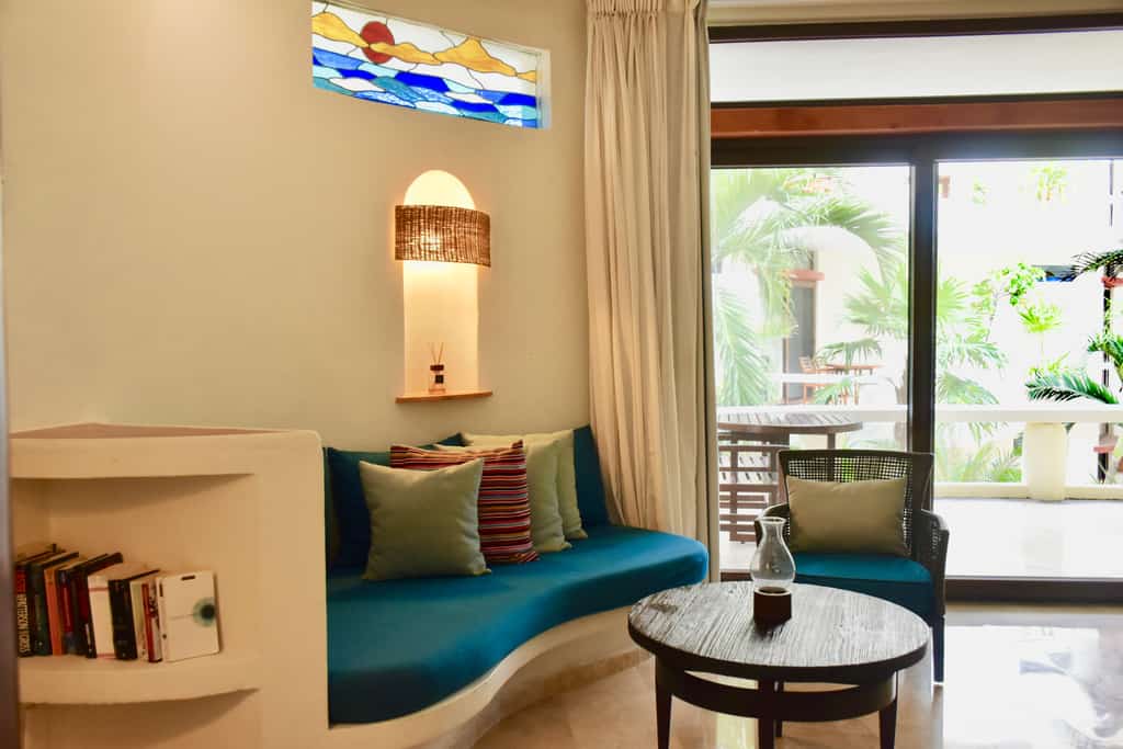 Amazing  studio with ocean view in the heart of Playa del Carmen. 210