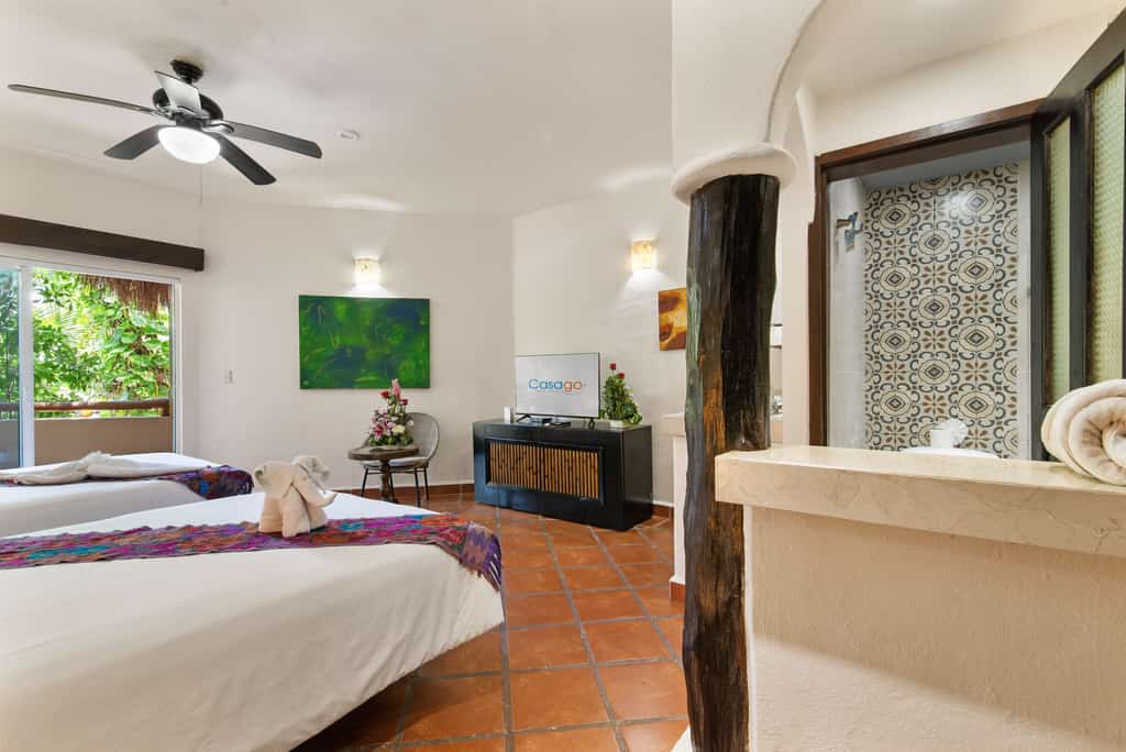 Riviera del Sol Amazing Double Queen Deluxe Suite 206