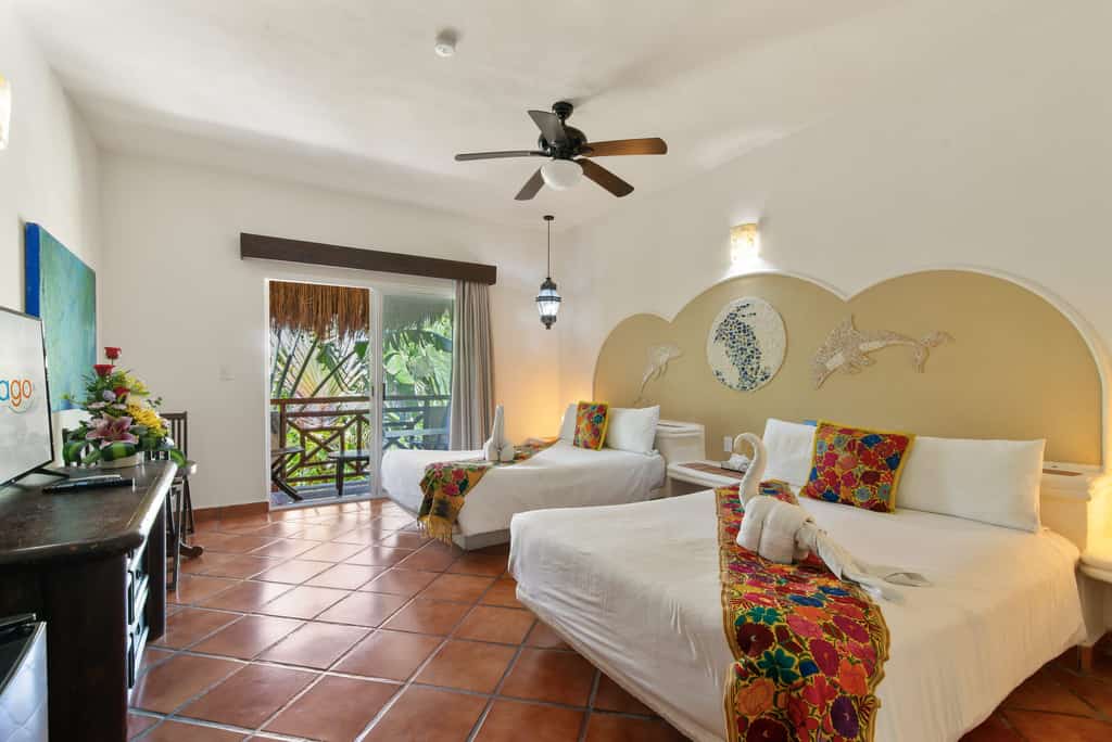 Riviera del Sol Amazing Double Queen Junior Suite 303