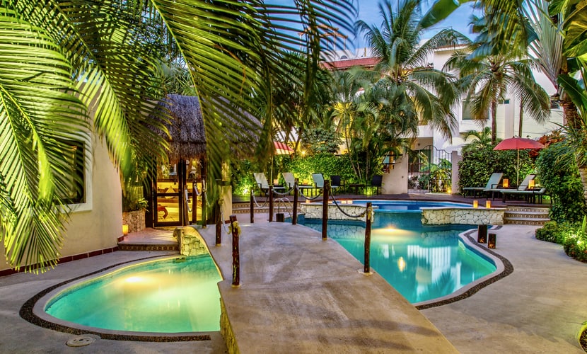 Riviera del Sol Amazing Double Queen Junior Suite 304