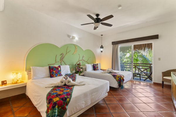 Riviera del Sol Amazing Double Queen Junior Suite 304