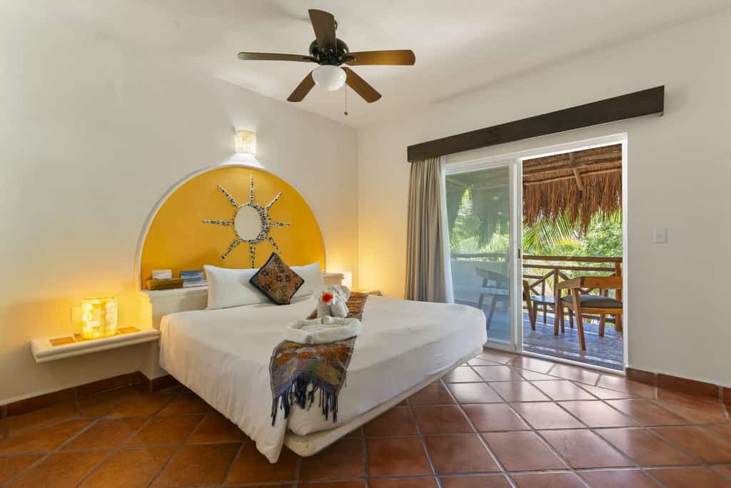 Riviera del Sol Amazing King Size Deluxe Suite 308