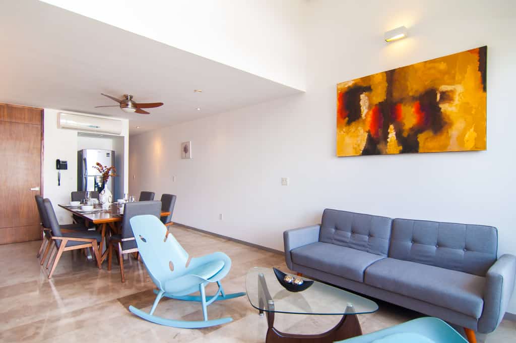 Kuxtal 3 Bedroom Downtown Apartment by Casago