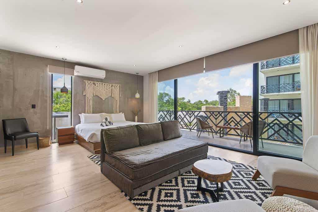 Cozy Apartment | Pools, Rooftop & Balcony | Casago