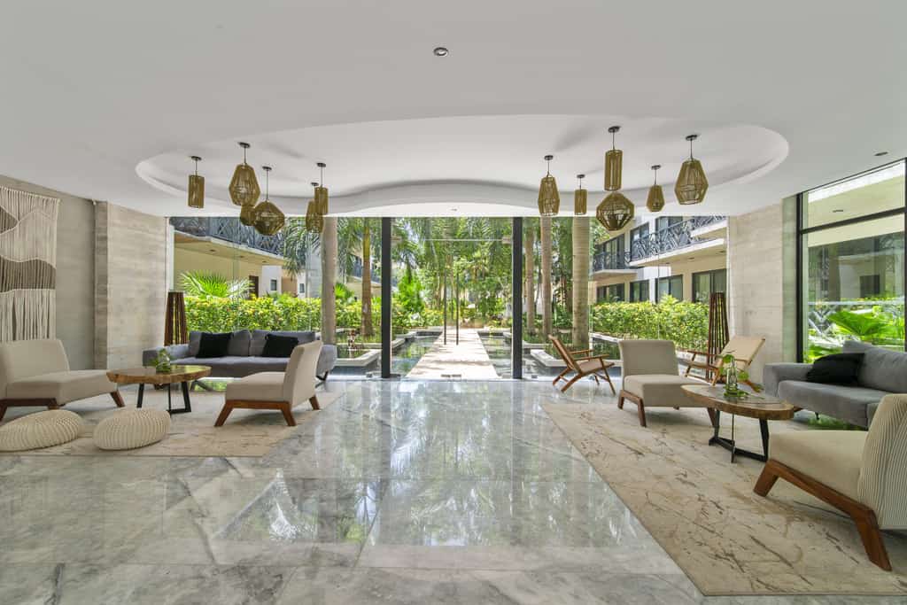 Cozy Apartment | Pools, Rooftop & Balcony | Casago