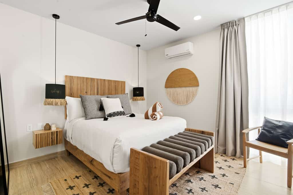 2BR Penthouse | Terrace & Plunge Pool | Casago