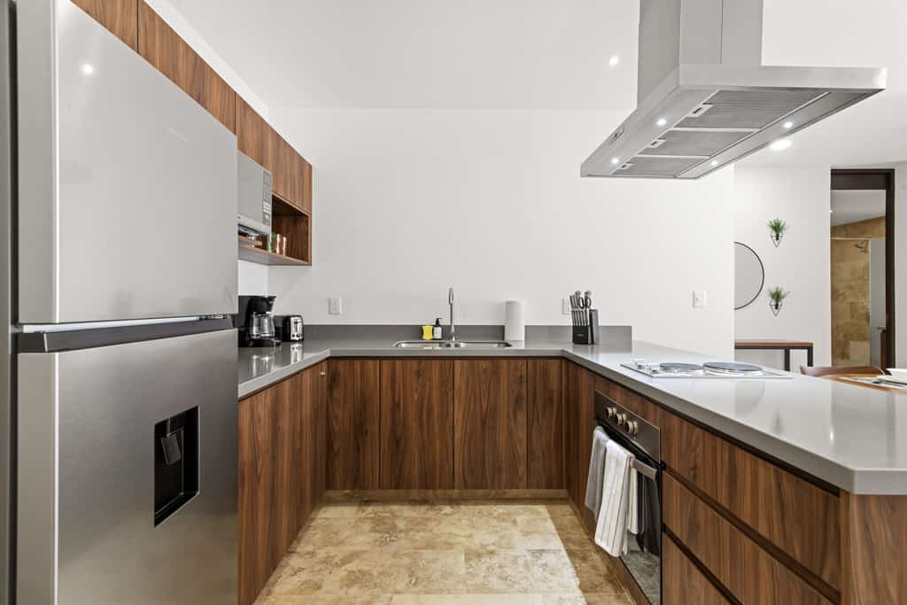 Warm Tropical 2BR | Private Jacuzzi & Patio By Casago